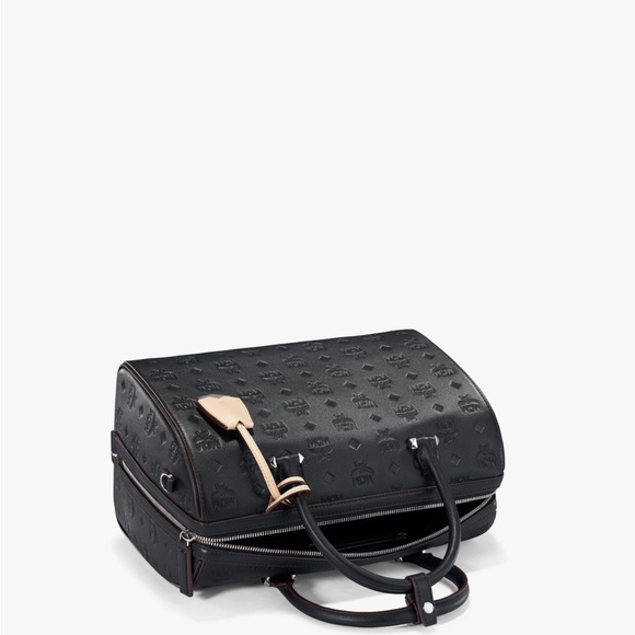 Boston MCM Monogram Bag with crossbody strap - Picture 2 of 7